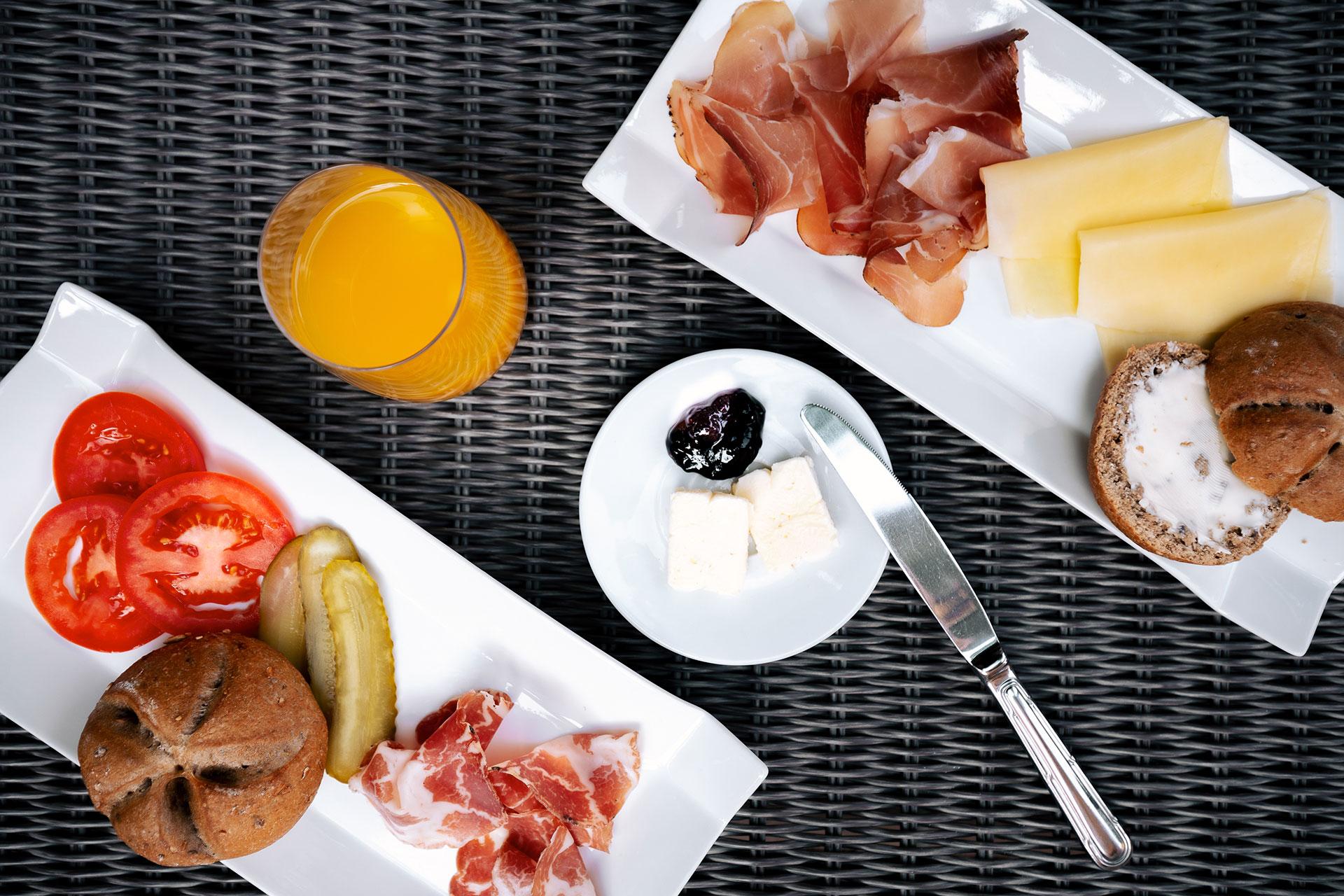 Savoury breakfast? <b>Local cold cuts and Trentino cheeses</b>